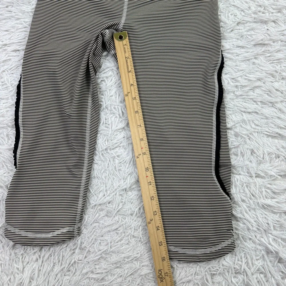 Lululemon Pants Womens 4 Black & White Striped Cropped Leggings Zip Pocket 16